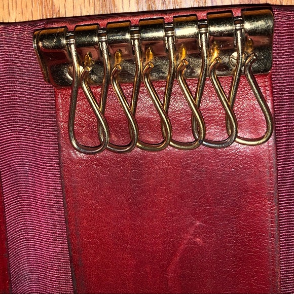 Vintage CHANEL 6 Ring Key Holder 100% Authentic-SALE!! - Picture 2 of 9